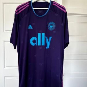 Charlotte Football Club Men's Crowns Up Short-Sleeve Jersey